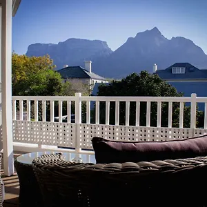2* Guest house Westbury House